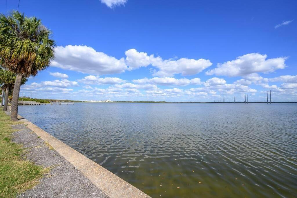 Santa Barbara On The Bay Waterfront Apartment タンパ エクステリア 写真